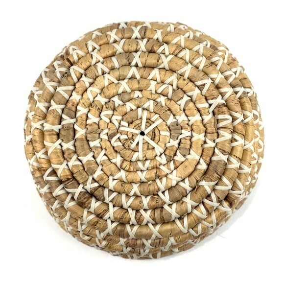 Rustic Woven Wicker Basket 11 inches - Picture 7 of 11